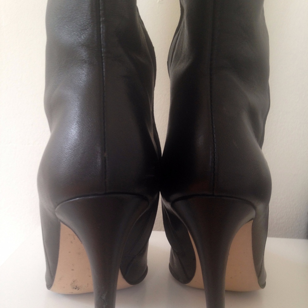 BCBGMAXAZRIA over knee High Heel Boots